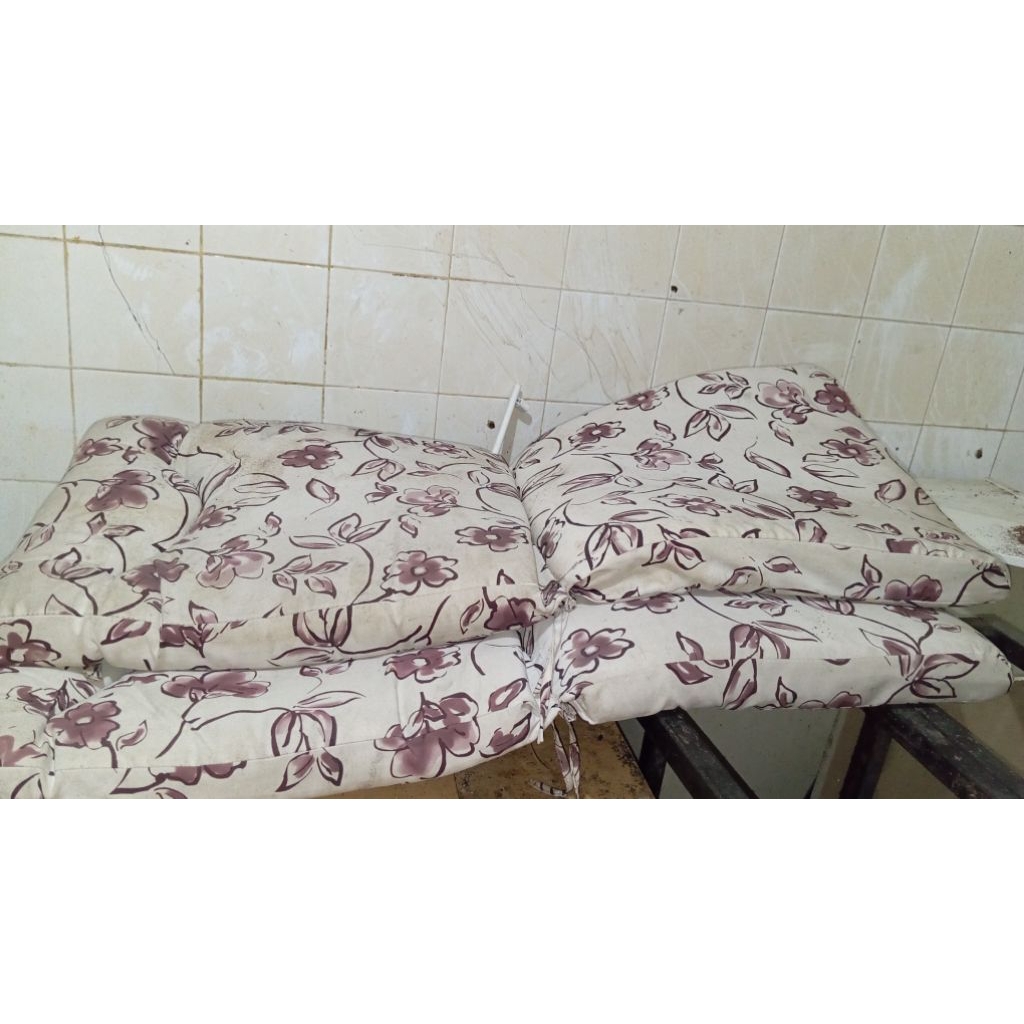Kasur matras lantai