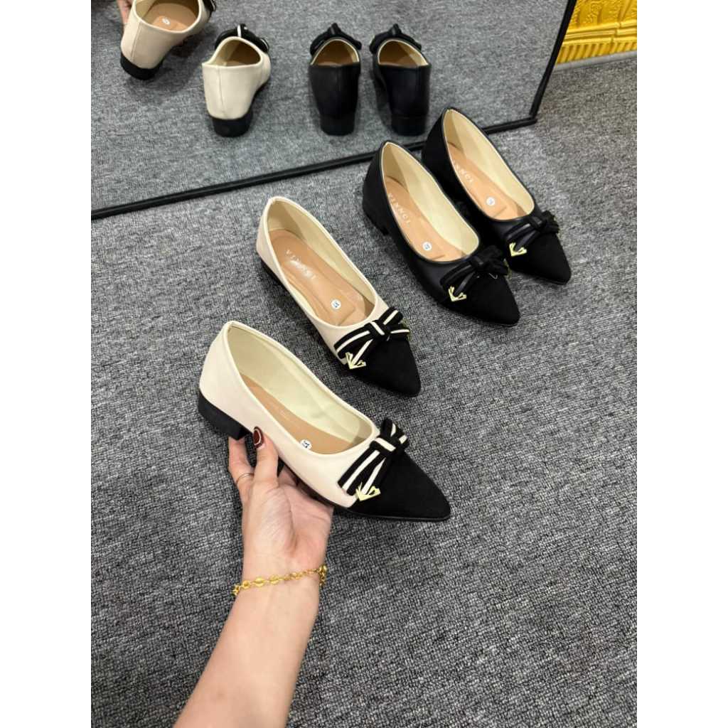 SANDAL WANITA SANDAL TEPLEK SANDAL PANSUS SANDAL HEELS SANDAL TALI SANDAL FLAT