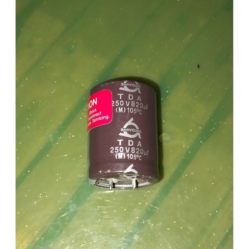 ELCO 250V 820UF BEKAS ORIGINAL