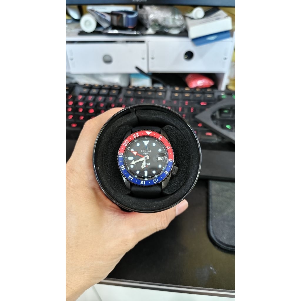 seiko x pepsi GMT SSK047K1 Pepsi Collaboration Limited Edition