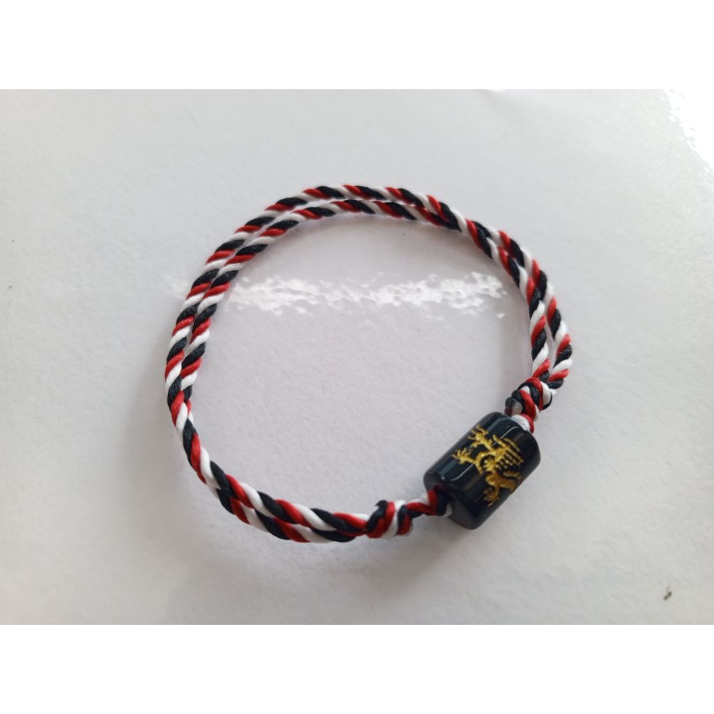Gelang Tridatu Manik Batu Tibet Motif Naga Emas