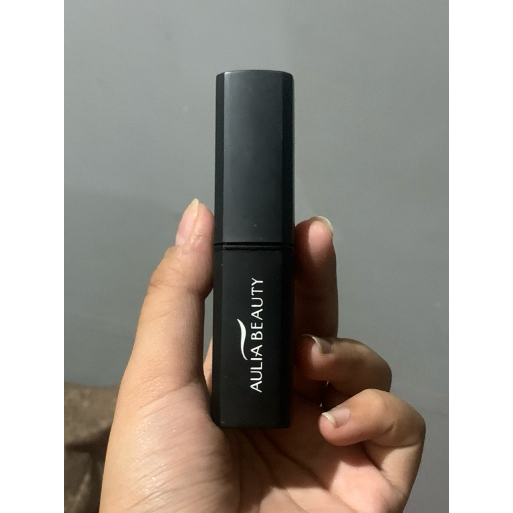 AULIA BEAUTY HIGHLITER PRELOVED