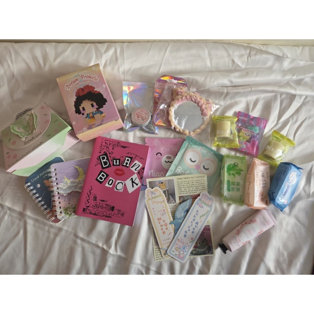 

Mystery Scoop / Scoop Order [Filled with cute stuff: Stationery, accessories, Journaling, etc]