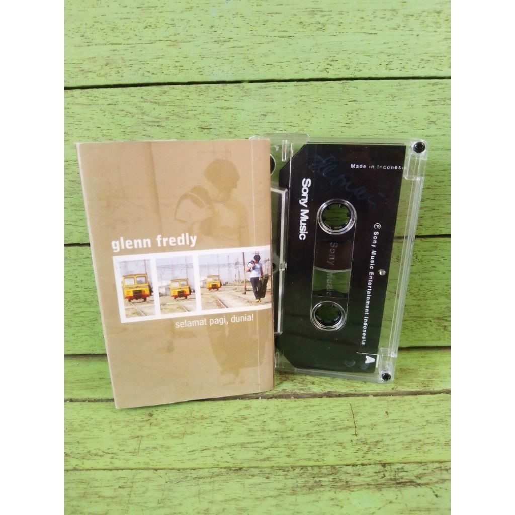 kaset Glenn Fredly - selamat pagi, dunia