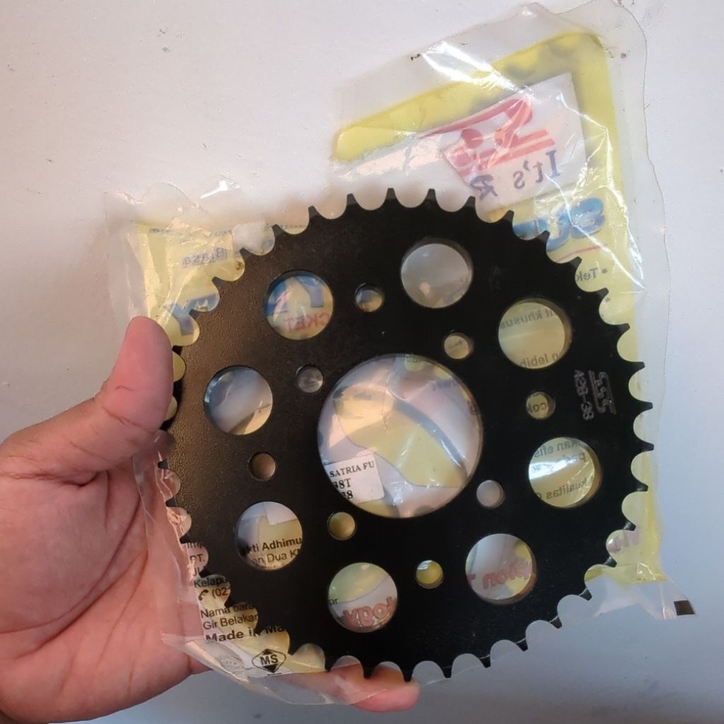 Gear belakang SSS Satria 428 -38T