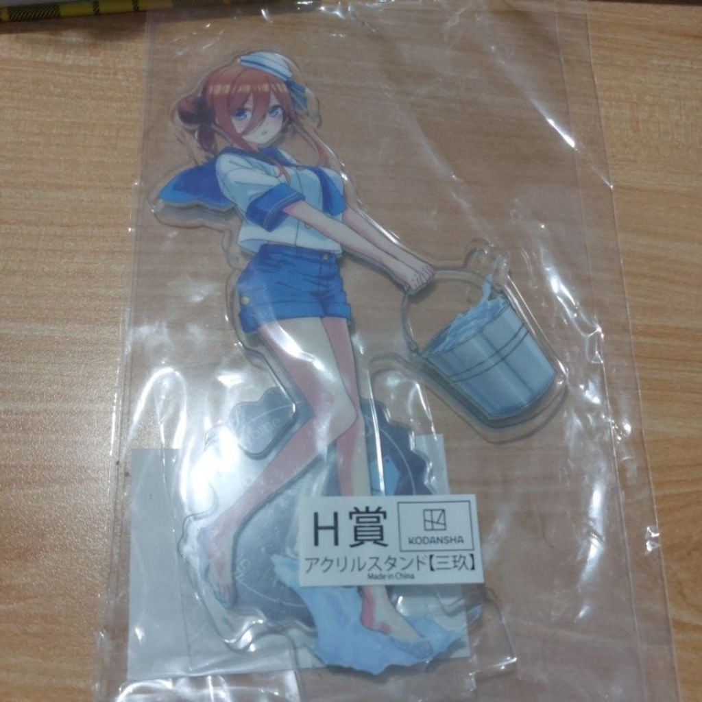 Ichiban Kuji Big Acrylic Stand Gotoubun no Hanayome Nakano Miku