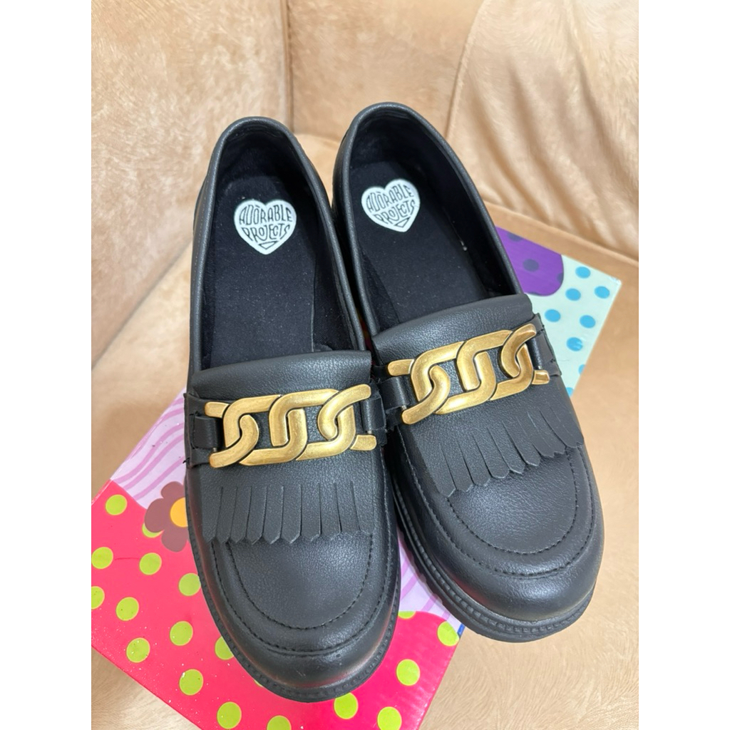 Preloved Sepatu Wanita Loafers / Flat Shoes