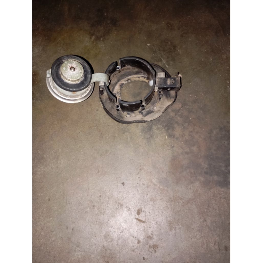 tutup tangki kymco easy 100