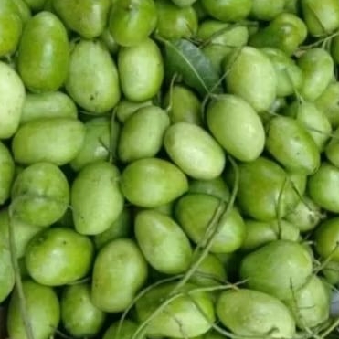 Mangga muda Rujak mentah