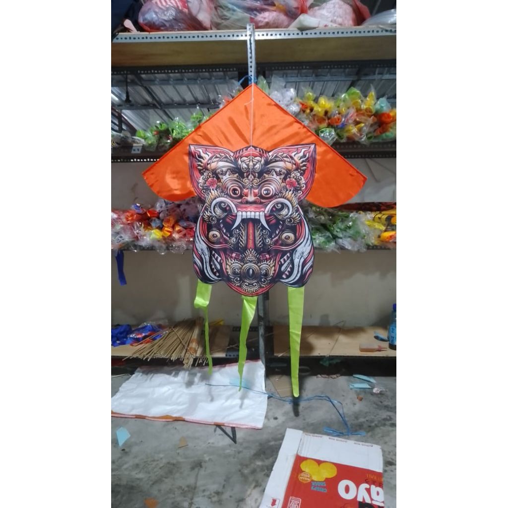 Layangan karakter leak Layangan celepuk murah