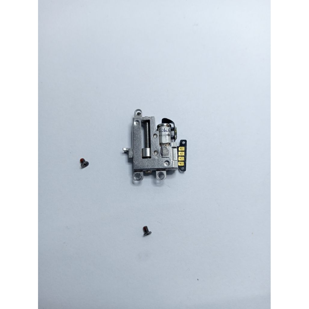 Dinamo Penggerang Kamera Depan Oppo F11 Pro Original Copotan/ORI Bawaan Hp.