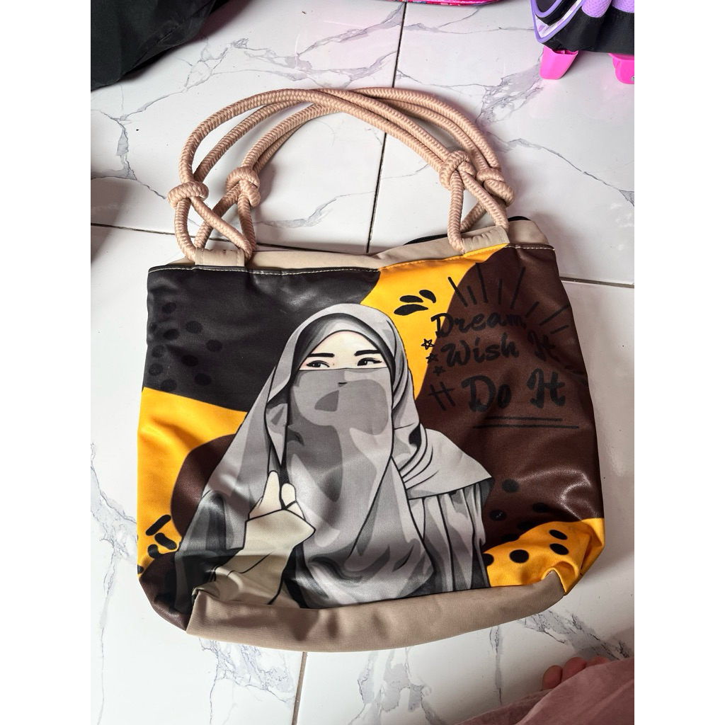 PL Tas Wanita Muslimah