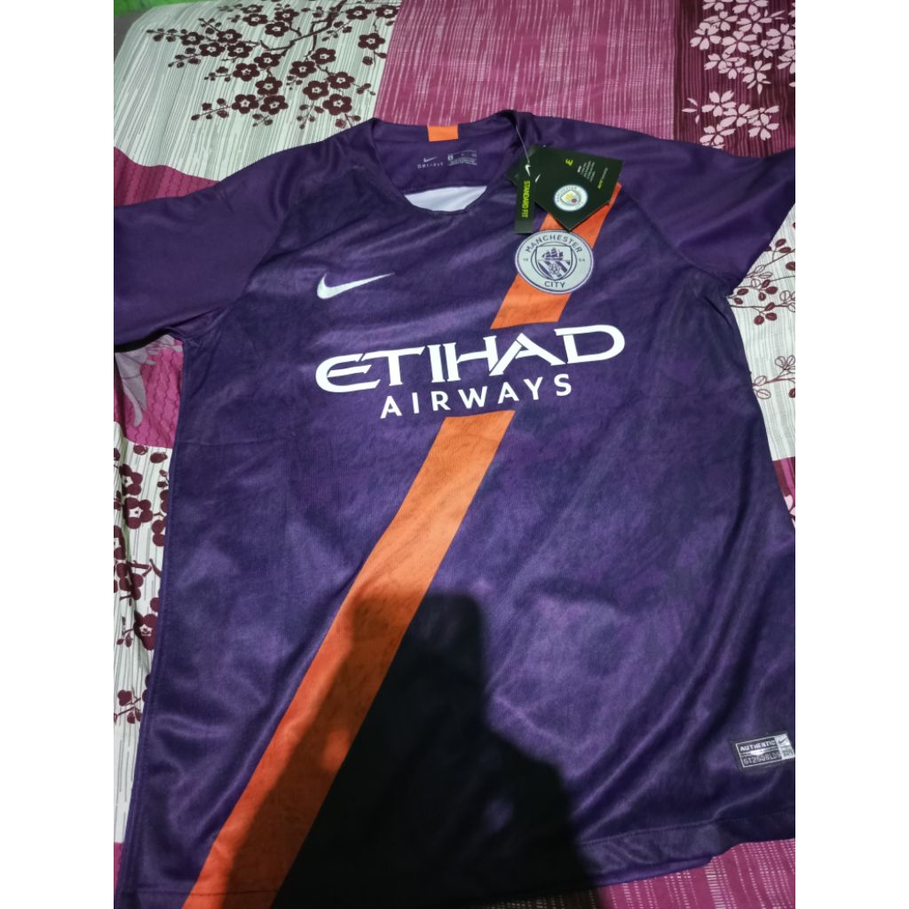 Jersey Man.city third