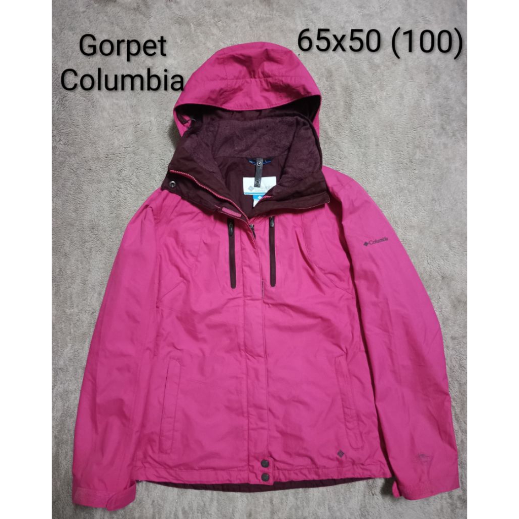 gorpcore snowboard columbia women