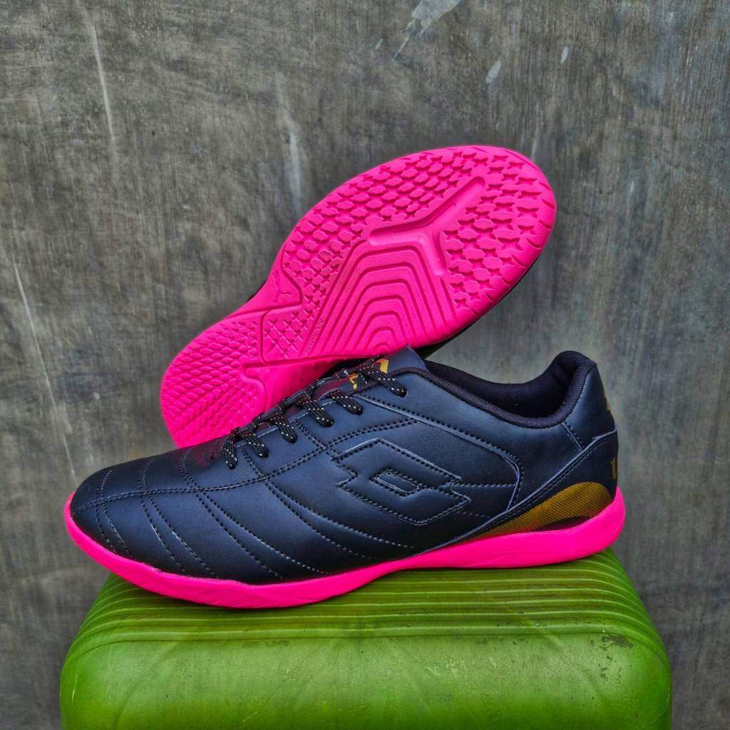 Sepatu futsal jumbo