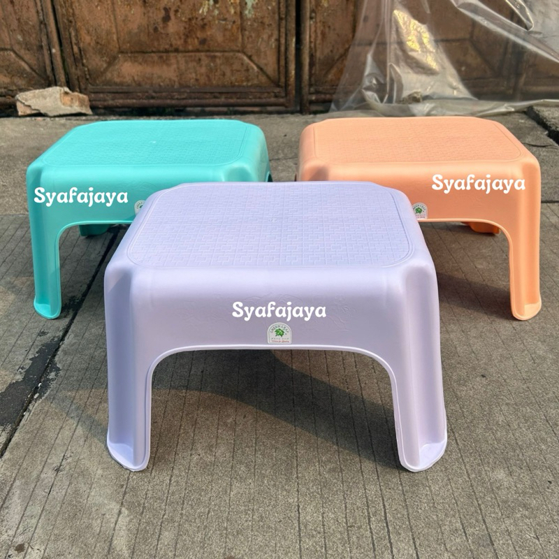 Green Leaf - Meja Ngaji Plastik Tebal Warna Soft / Kursi Kongkok Lebar