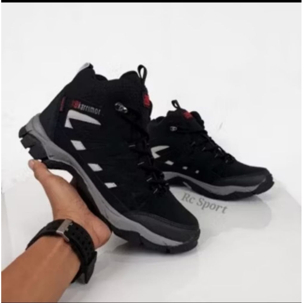 best deals sepatu gunung pria anti air sepatu hiking sepatu outdoor