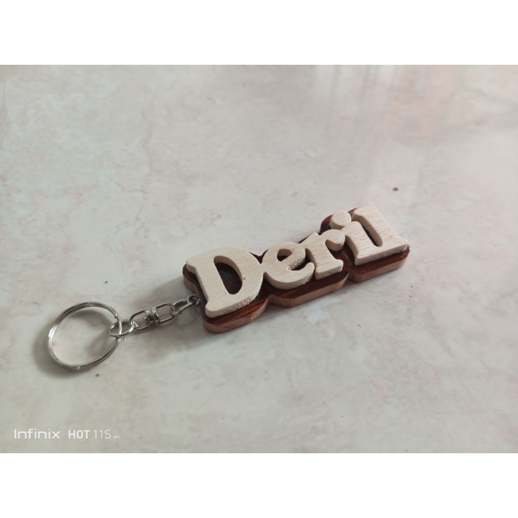 gantungan kunci ukir kayu custom nama