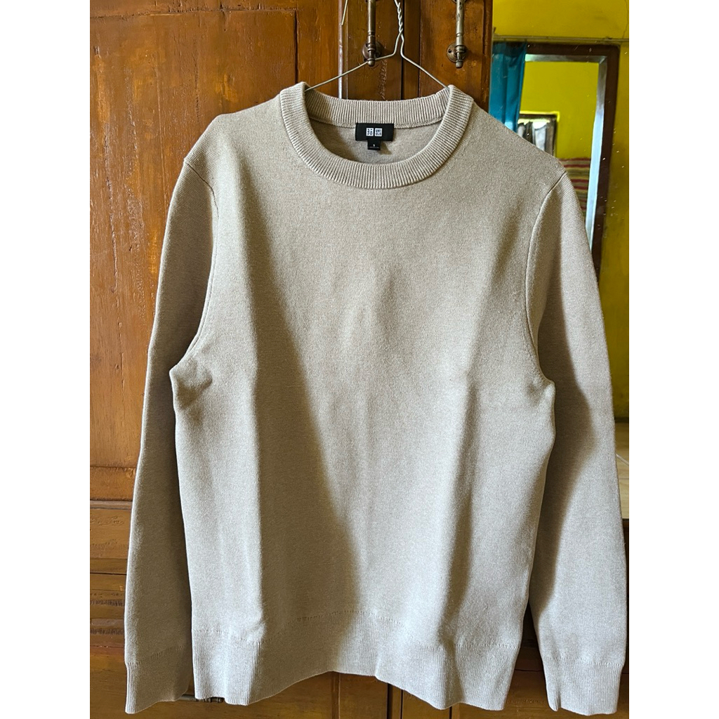 Sweater Rajut UNIQLO Original ( Second Hand )