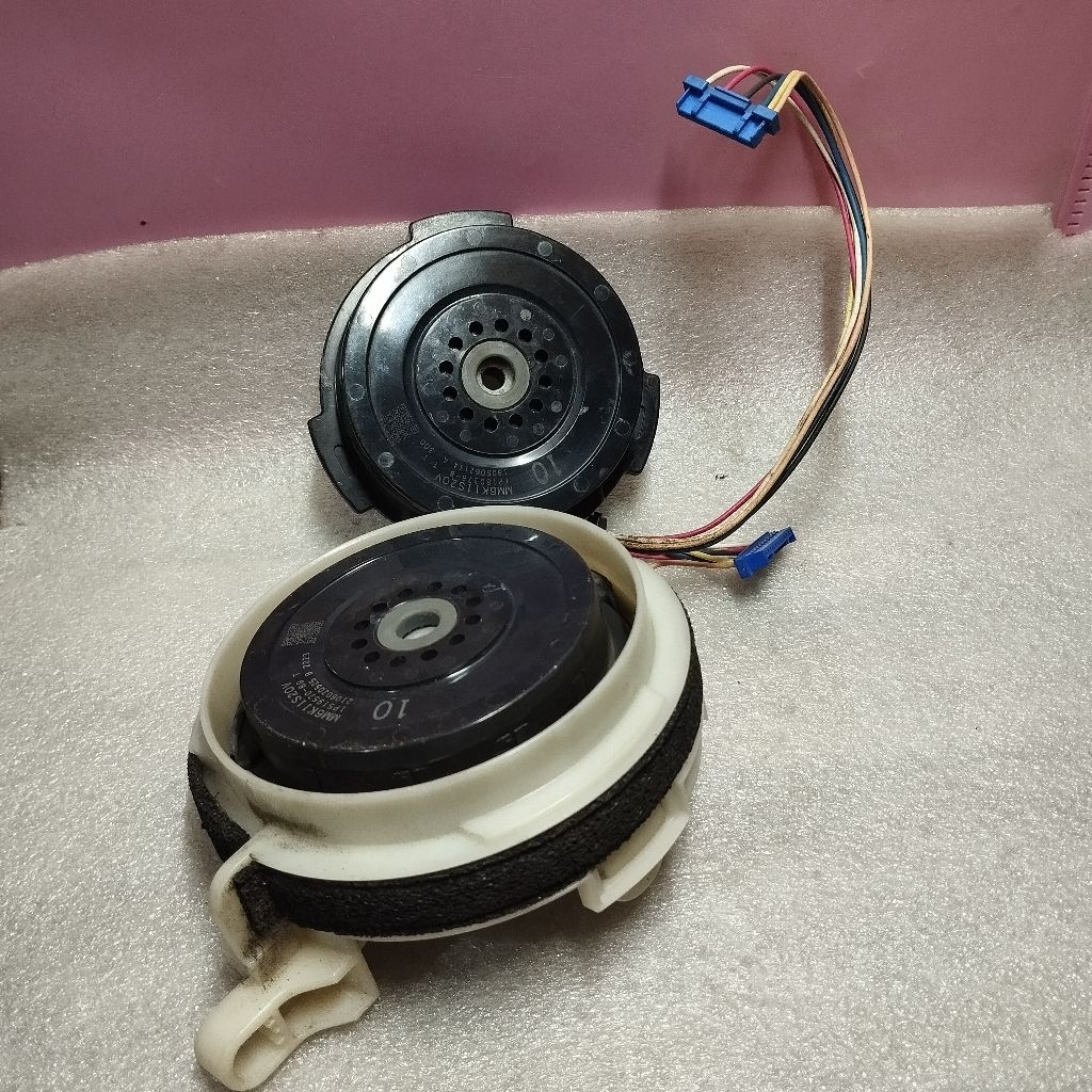 magnetic fan indoor AC Daikin inverter Thailand FTKQ