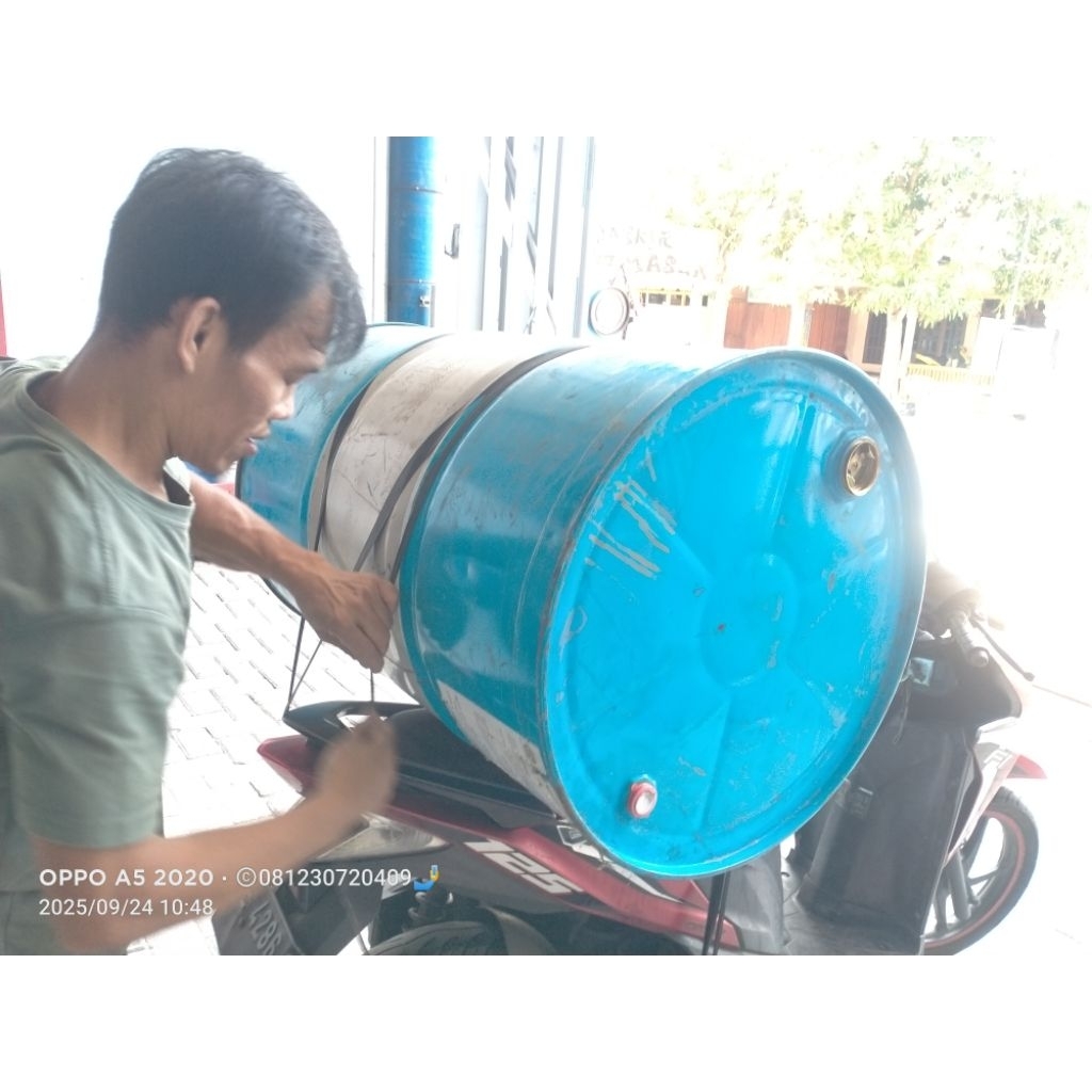 tong/drum besi 200liter..