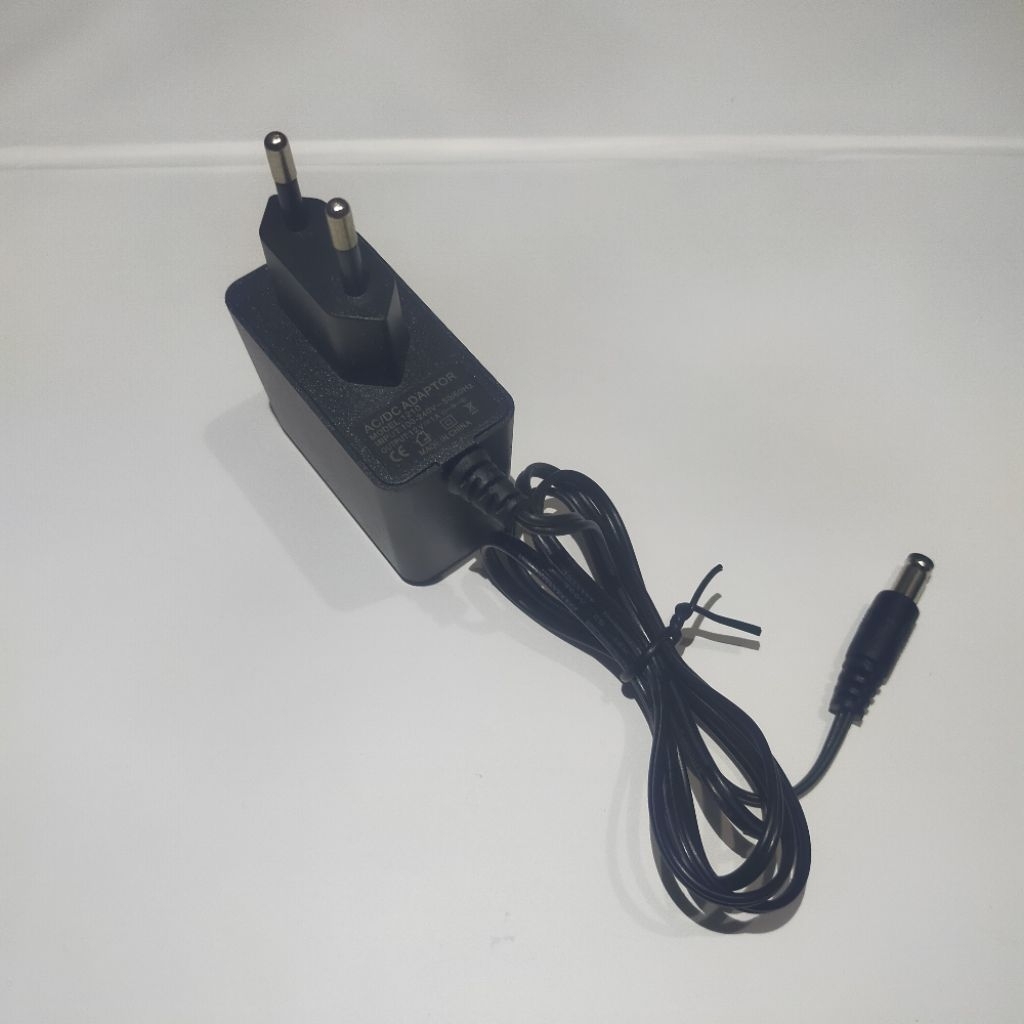 AC/DC ADAPTOR 12V 1A