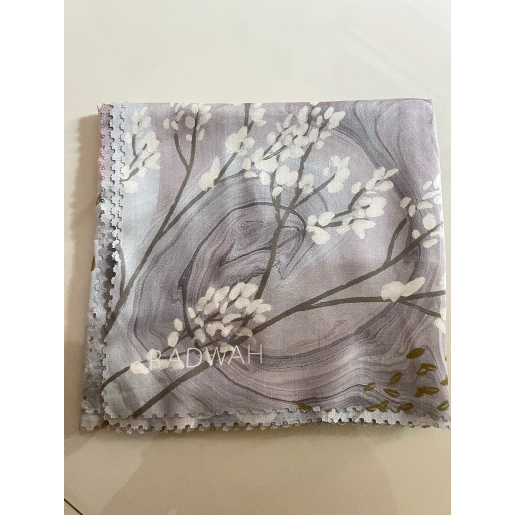 [PRELOVED] SCARF BRAND RADWAH