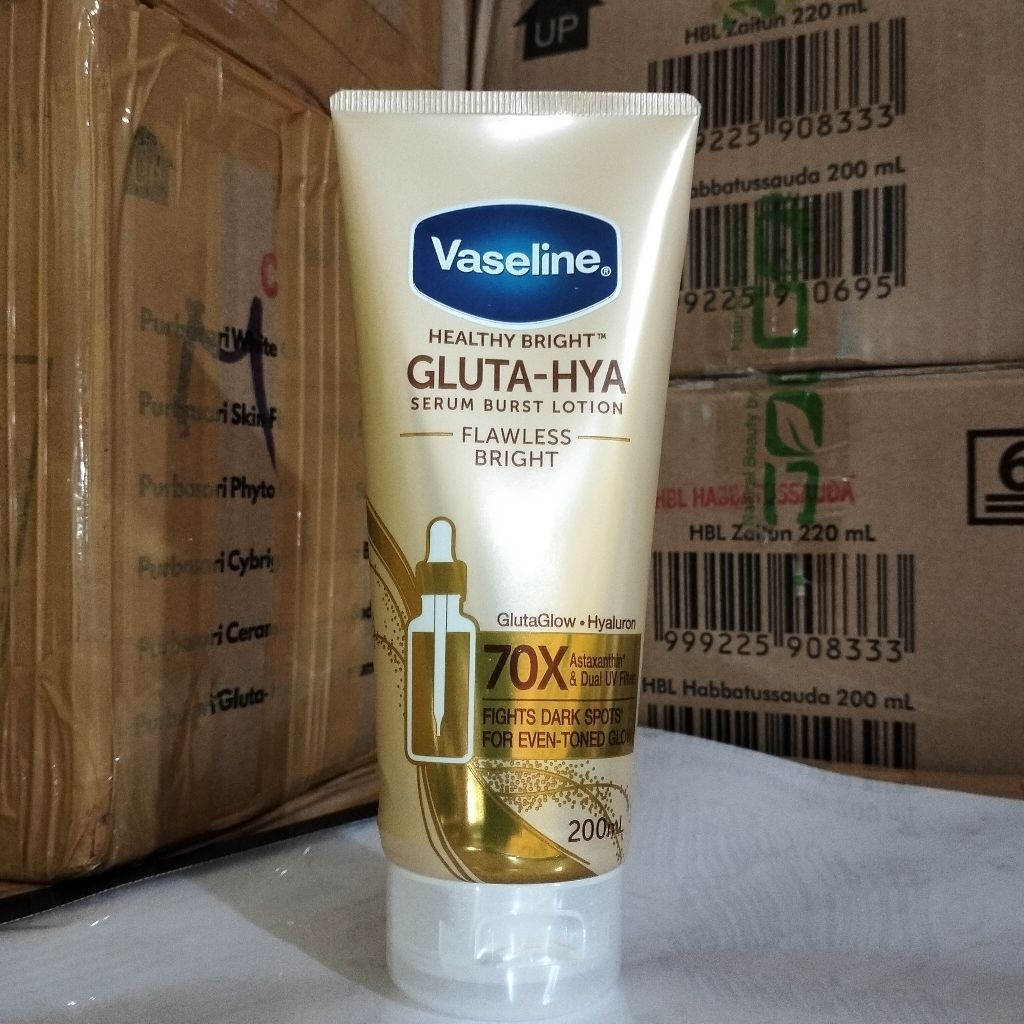 [ READY SIAP KIRIM ] VASELINE GLUTA HYA Vaseline gluta hya flowless bright 200ml