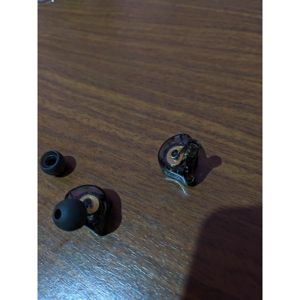 IEM Sgor Venus + Kabel Kinera Celest Jimo (2 pin) cek deskripsi