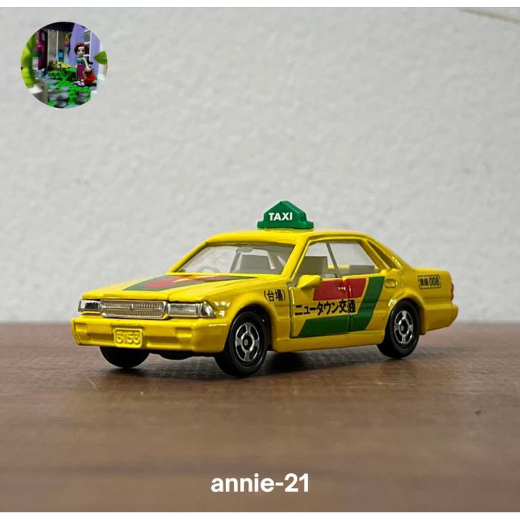 Nissan Cedric Taxi H.T - Tomica 1/62