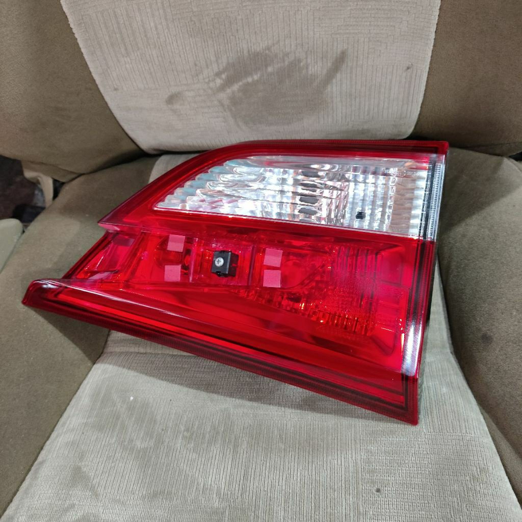 Reflektor Lampu Bagasi Wuling Confero DB Confero S original kiri