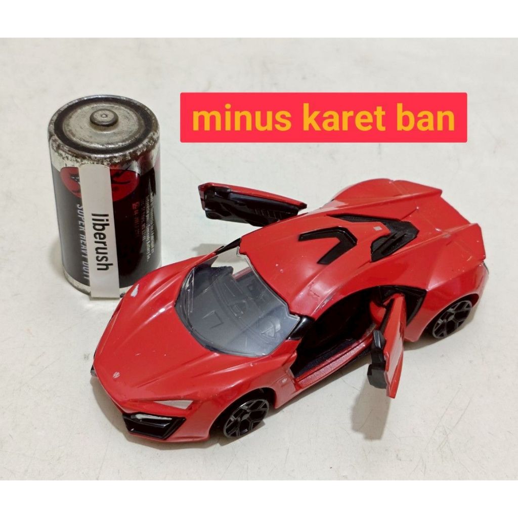 Junk diecast jada fast & furious lykan hypersport 1/32 red