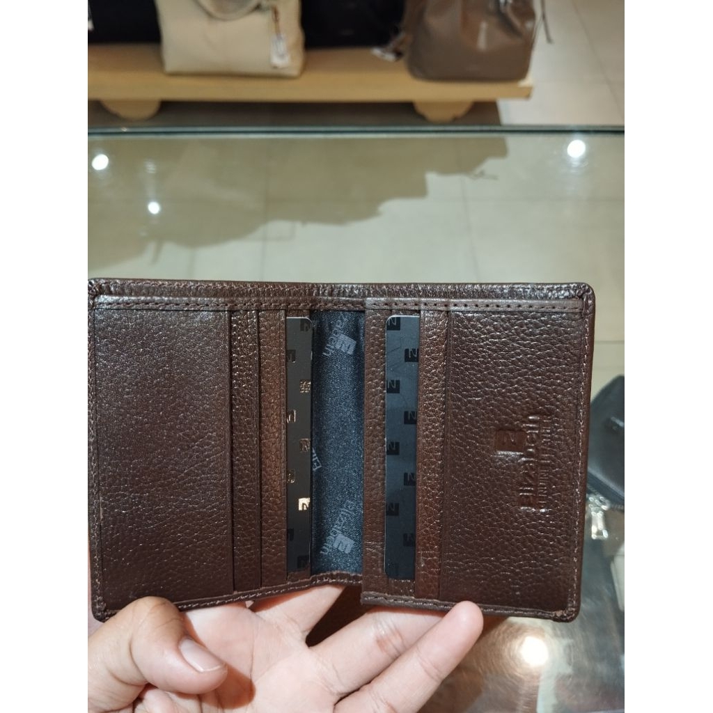Dompet kartu elizabeth