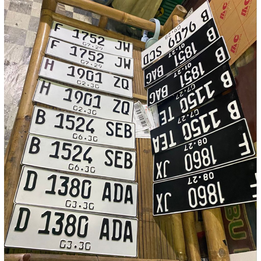 *PLAT MOBIL PUTIH HITAM FONT BARU LAMA STANDAR*