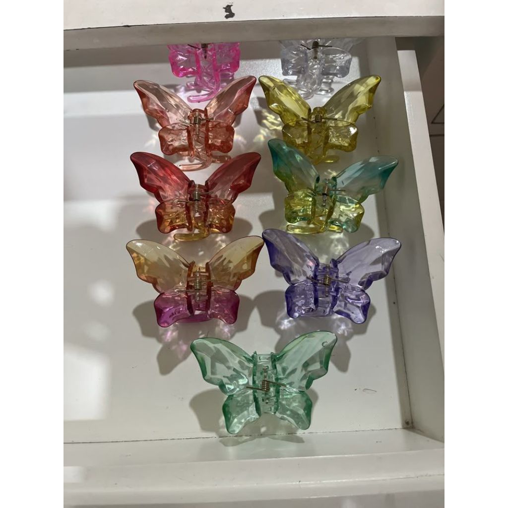 jedai kupu kupu lucu UK sedang isi 12