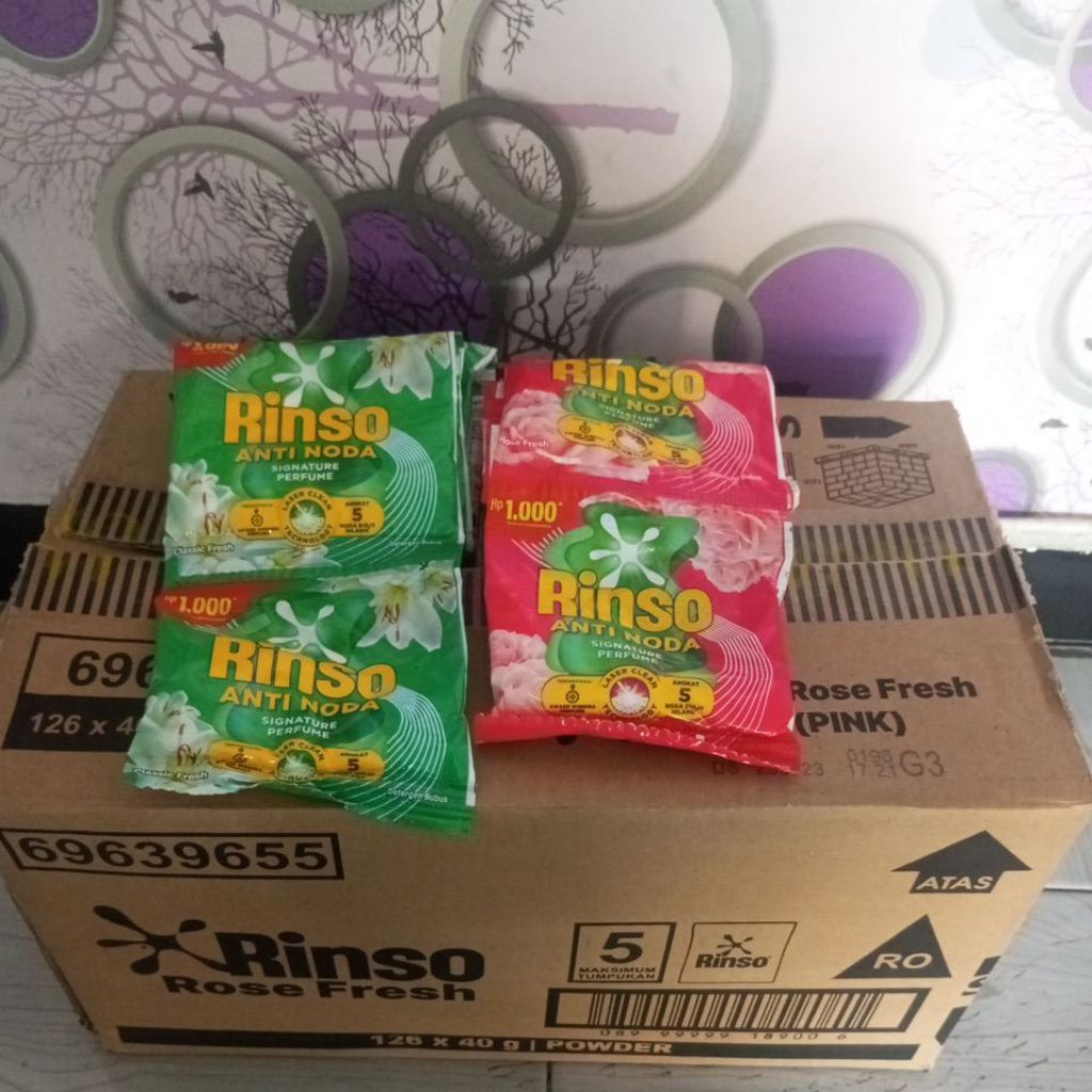 (Rinso pk) 1karton Rinso sachet 126pcs warna random bisa req