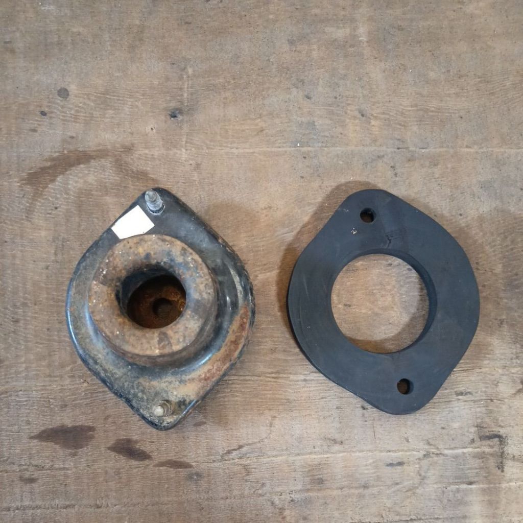 karet peninggi suport daihatsu charade classy G102, G100cx