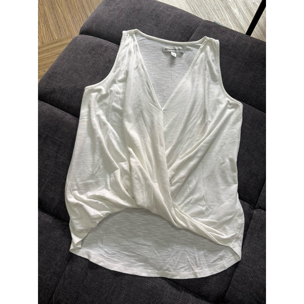 Abercrombie & Fitch wrap top