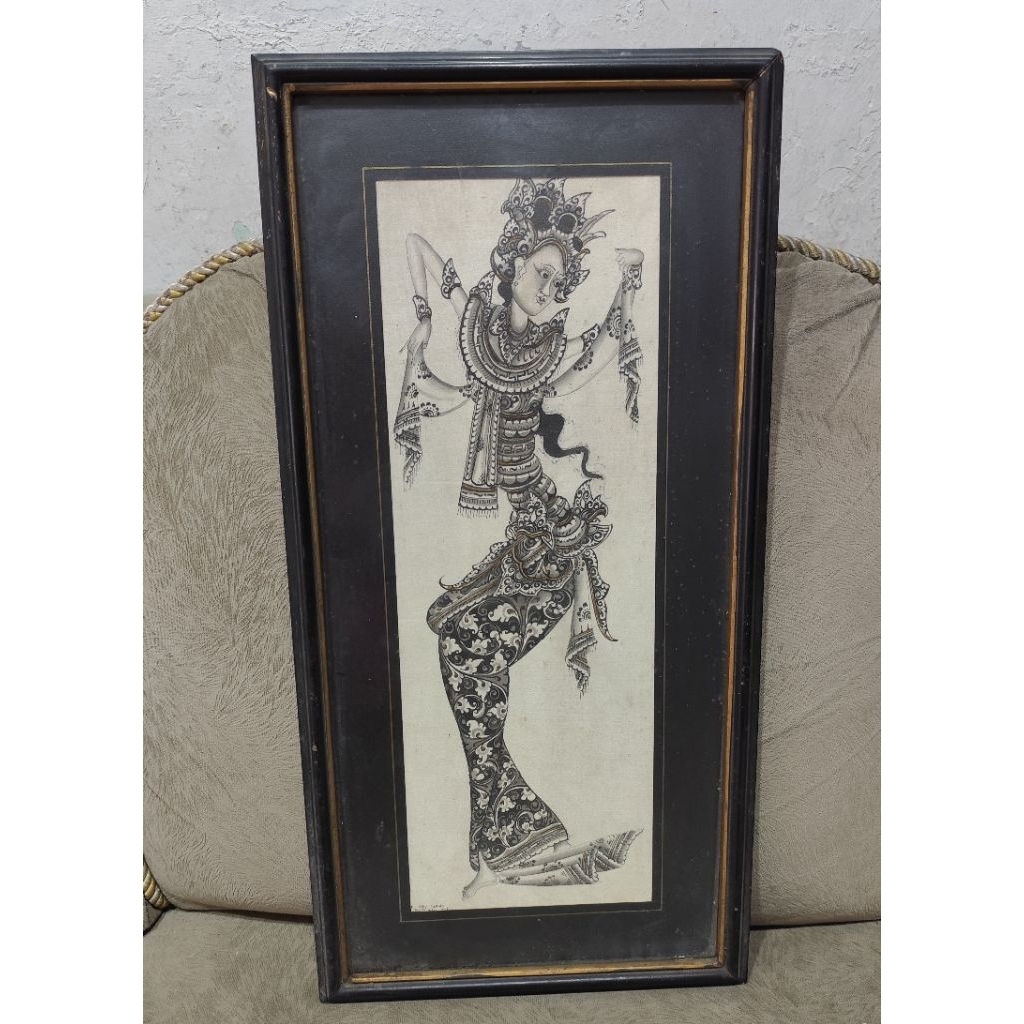 Lukisan kuno Vintage penari Bali Jadul ada TTD pelukis bingkai Tua langka Tinggi:53cm