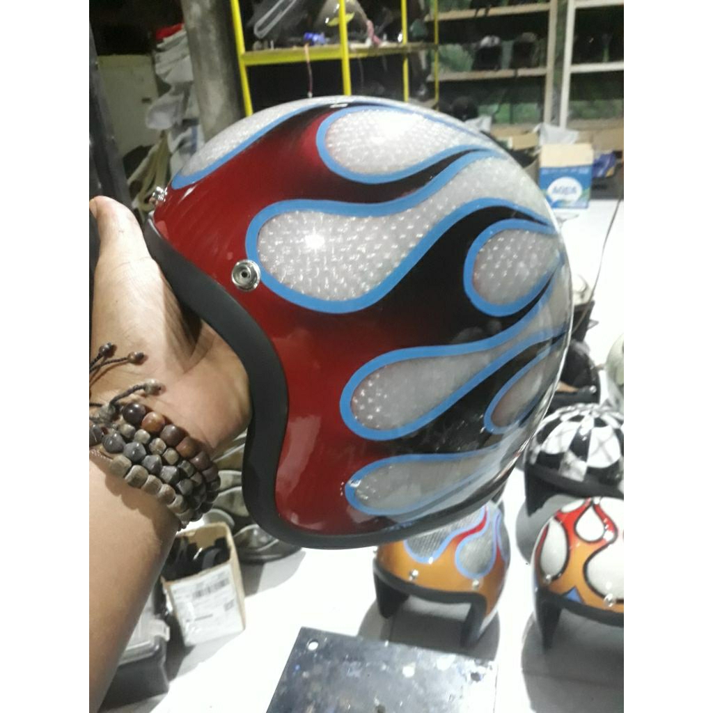 Helm Slim Head Motif api