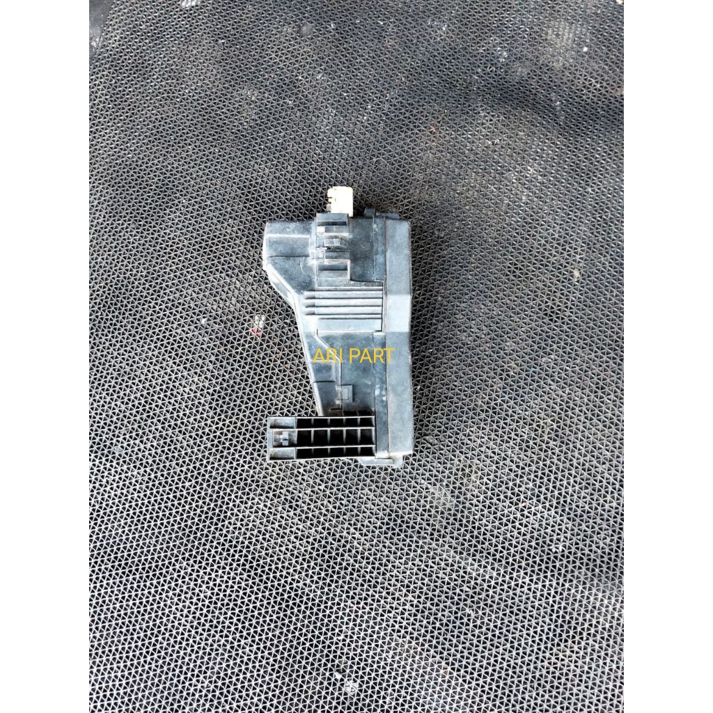 FUSE BOX SEKRING MESIN ESCUDO INJECTION 1.6 ORIGINAL