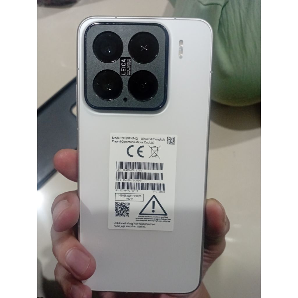 Xiaomi 15 12+virtual Ram/256 Snapdragon 8 Elite