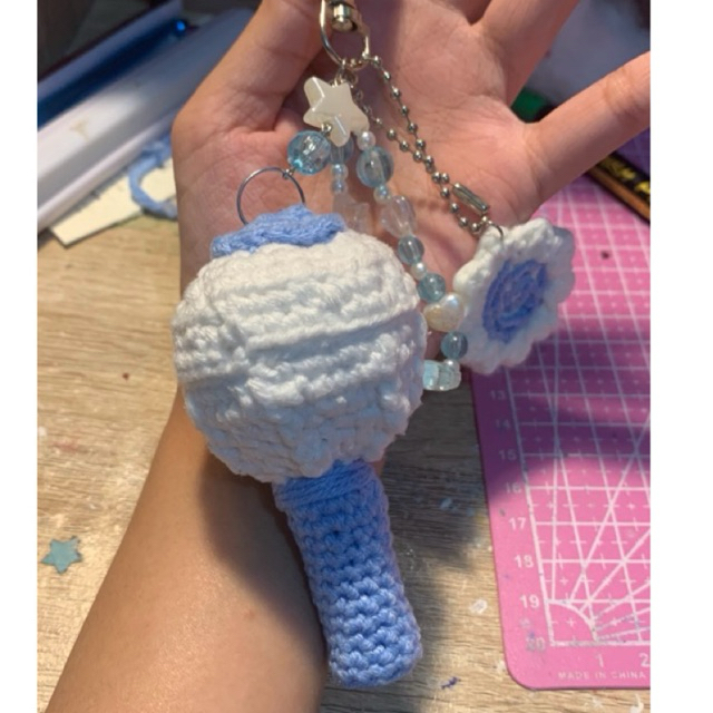KEYCHAIN CROCHET LIGHTSTICK TREASURE — lightstick treasure teume