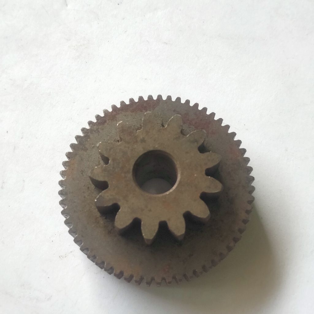 gigi setater motor yamaha jupiter MX135