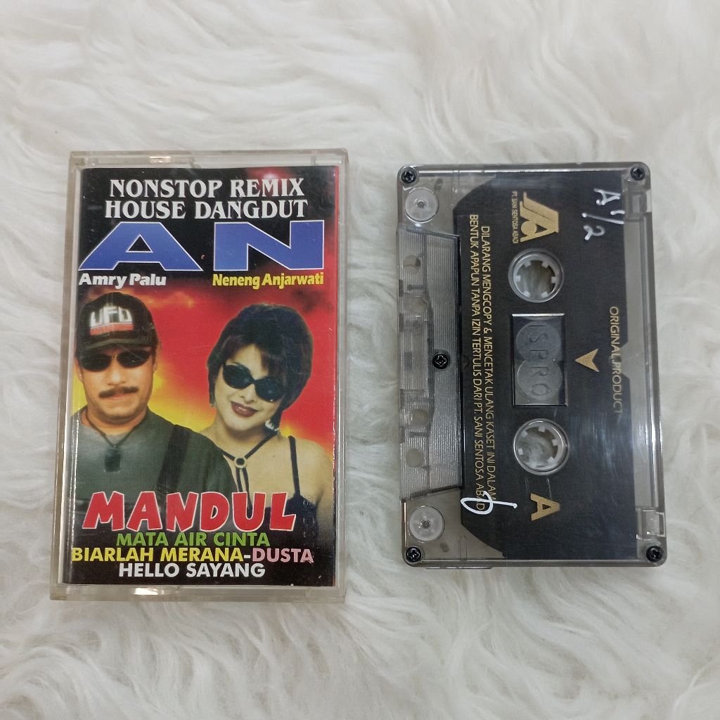 Kaset pita Amry palu & Neneng Anjarwati