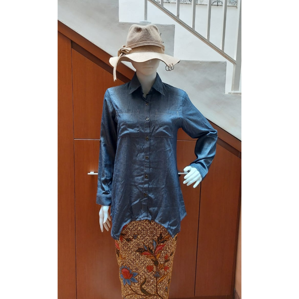 GRAPHIS ORIGINAL. KEMEJA WANITA WITH TAG