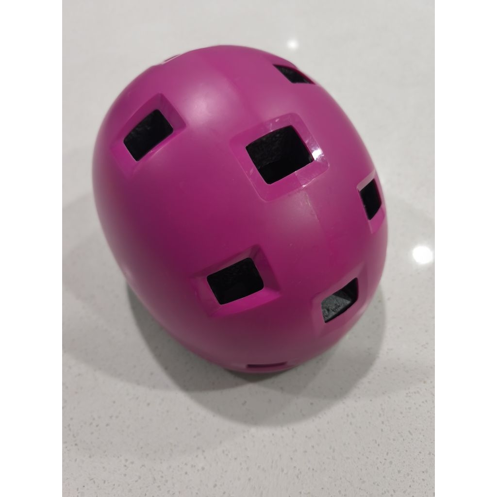 helm anak perempuan decathlon size S