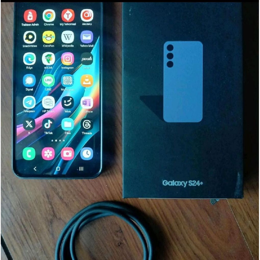 Samsung galaxy s24 plus second