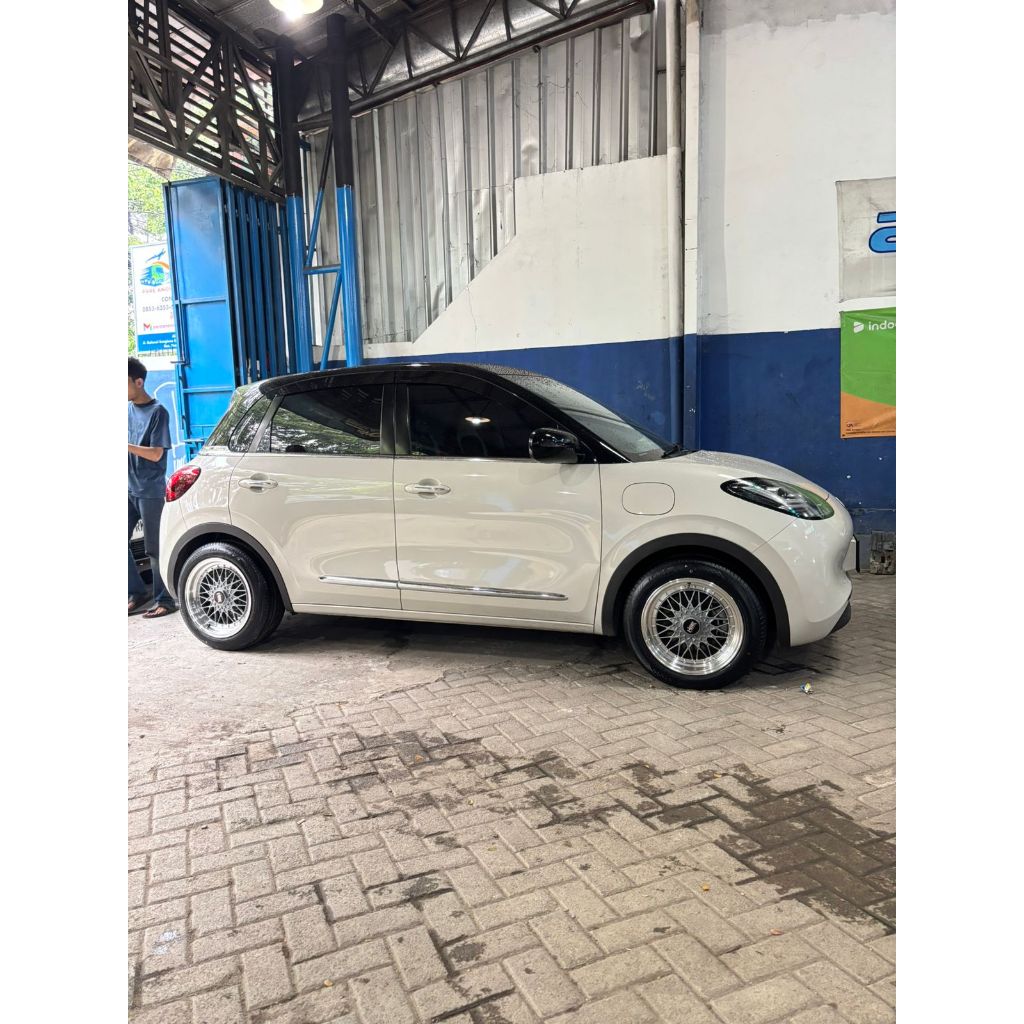 Paketan Ganteng Velg Mobil Racing Celong Wuling Binguo EV Ring 16 HSR RS Plush Ban ACCELERA Iota