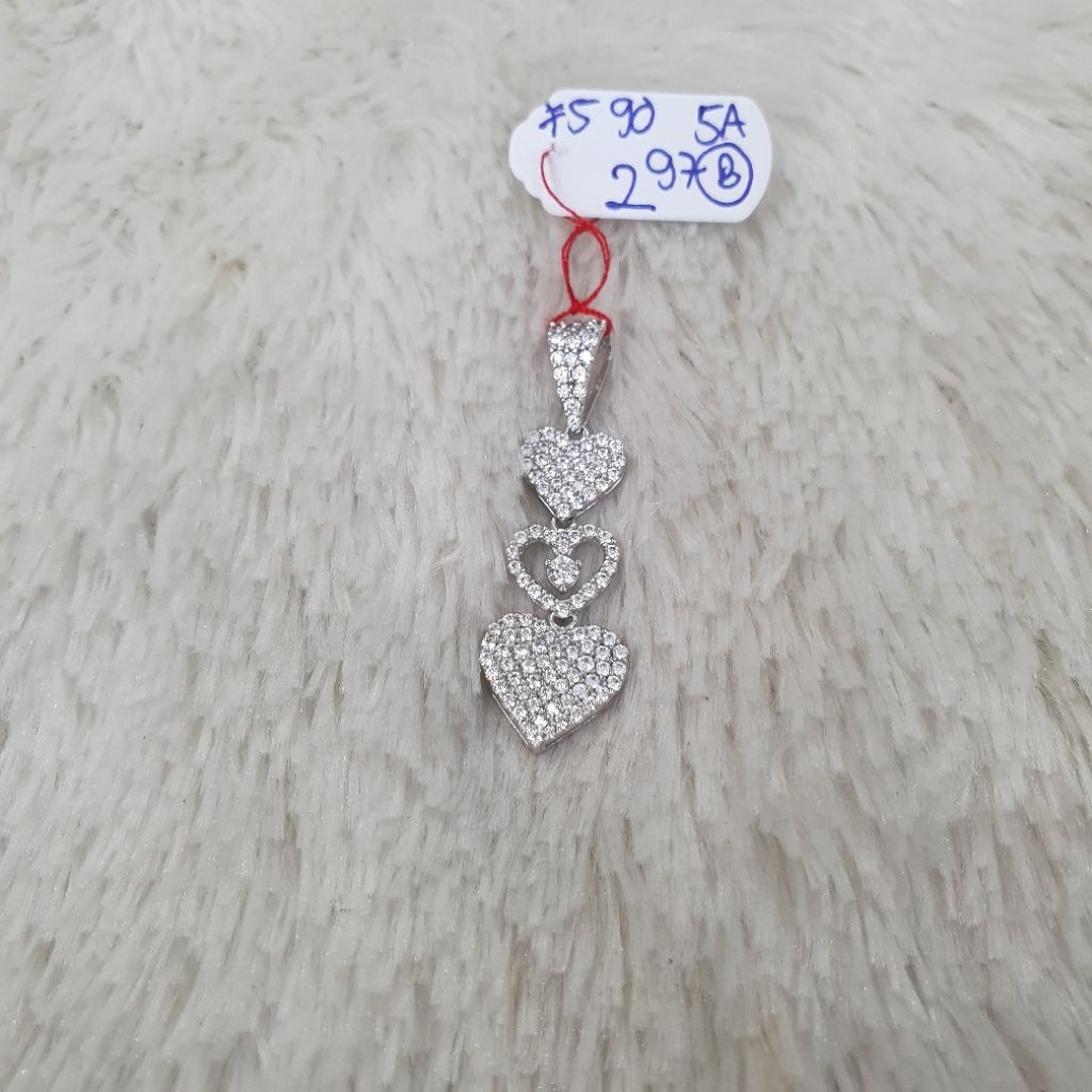 liontin love 3susun whitegold emas kadar 75% berat 2,97gram